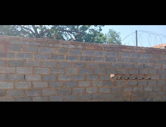 2 BEDROOM HOUSE FOR SALE IN ENNERDALE EXT 8